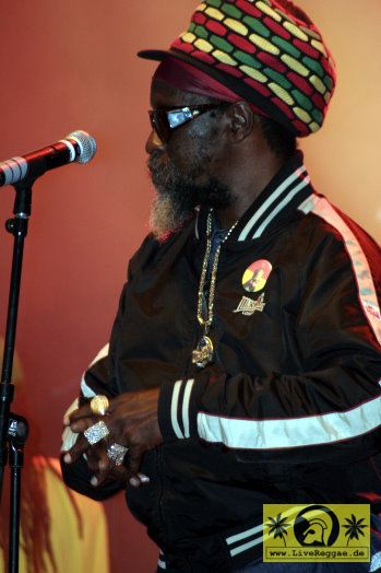 Duckie Simpson feat. Black Uhuru (Jam) 20. Summer Jam Festival, Fuehlinger See Koeln - Green Stage 09. Juli 2005 (4).jpg